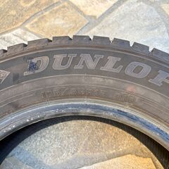バリ溝　1シーズン使用　2本　DUNLOP WINTERMAXX WM02　195/65R15 91Ｑ　中古スタッドレスタイヤ 2023年の画像
