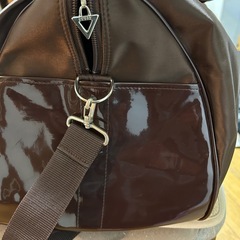 美品　GUESSのボストンバッグ
の画像