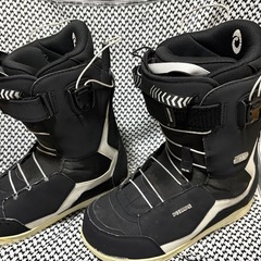 DEELUXE ID 6.3 ディーラックス
　スノーボード　ブーツ　27.5cm(足の大きさ26.5〜27推奨)の画像