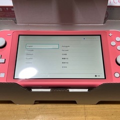 Nintendo Switch Lite コーラルの画像