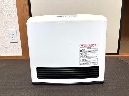 Rinnai リンナイ　ガスファンヒーター　RC-M2403E⭐️展示品・未使用⭐️ Rinnai リンナイ 都市ガス ガスファンヒーター RC-M2403E 美品 暖房