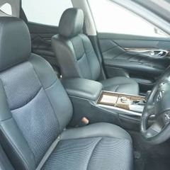 静かさの中にある、力。高級セダンの本格、フーガ。の画像