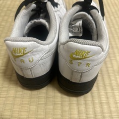 NIKEスニーカー25.5cmの画像