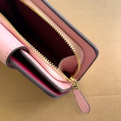 COACH ピンク シグネチャー 二つ折財布 【未使用】の画像