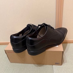 ほぼ未使用！
革靴 ビジネスシューズ 耐水 ストレートチップ 黒 メンズの画像