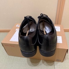 ほぼ未使用！
革靴 ビジネスシューズ 耐水 ストレートチップ 黒 メンズの画像