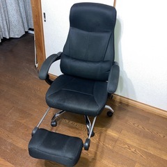 オフィスチェア　オットマン付きの画像