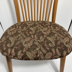ペイズリー柄　ダイニングチェア  ナチュラル 北欧インテリア ヴィンテージ  リメイクの画像