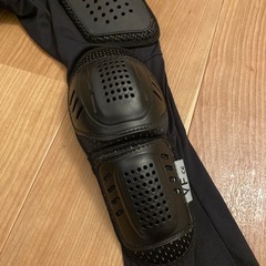 コミネ　プロテクター　S取引中の画像