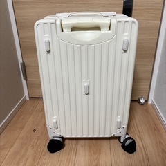 キャリーケースの画像