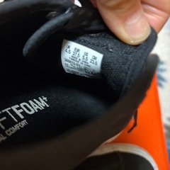 PUMAレディーススニーカー　23.5cmの画像