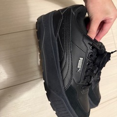 PUMAスニーカーの画像