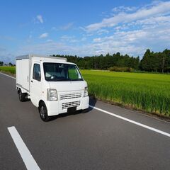 明るい未来へ！軽貨物運送で新たな可能性を開くの画像