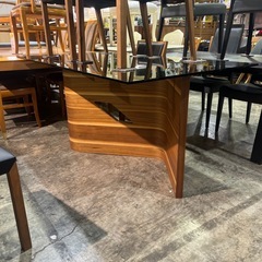 ダイニング５点セット　モダンの画像