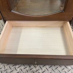 【愛品館八千代店】キュリオケース　照明引出付の画像