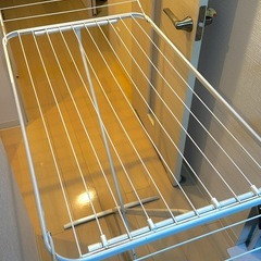 IKEA 物干しラック MÄLIG（ムーリッグ）ホワイト 折りたたみ式の画像