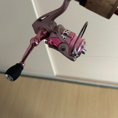 釣竿とリールの画像