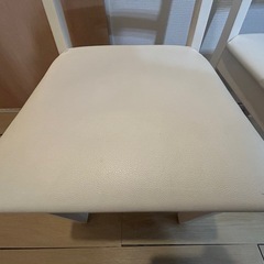 IKEA
ダイニングチェア ホワイト 合皮 2脚の画像