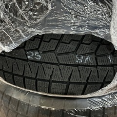 スノータイヤ新品の画像