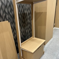 ディスプレイ棚の画像