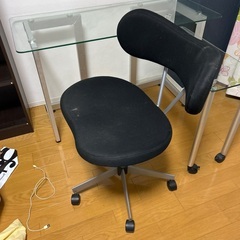 PCデスクの画像