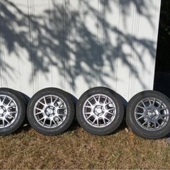 冬タイヤホイール付きの画像