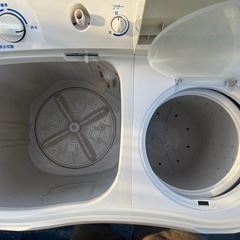 ハイアール2004年製　2層式洗濯機　電気洗濯機　JW-W70A  強力洗剤にて洗浄済み！　中は元から比較的綺麗です！の画像