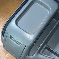 トヨタハイエースワイド用純正センターコンソールの画像