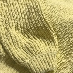 H&M キッズ130cmニートセーター💛黄色の画像