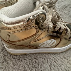 未使用　ヒーリーズ　ローラースニーカー　18センチの画像