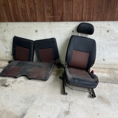 最後の安売り🤩18日まで限定⭐️ジムニーJB23 純正フロント＆リアシート一式　車中泊・カスタムで取り外し品の画像