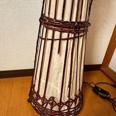 【無料／12/25までに引き取ってくださる方】等身サイズフロアライト｜現状渡し｜早め希望の画像