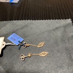 タグ付き未使用品❗️Ｋ9ピアスの画像
