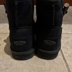★VANSムートンブーツ★の画像