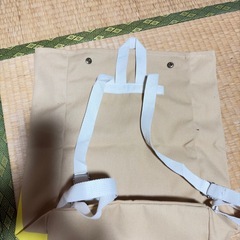 マクドナルド風のデザイン リュックの画像