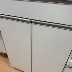 ニトリ　食器棚（左）の画像