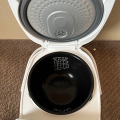 炊飯器の画像