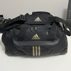 Adidas アディダス スポーツバック、旅行バックの画像