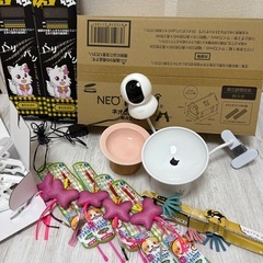 猫用品　爪とぎ　ペットカメラ　食器の画像