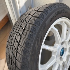 スタッドレスタイヤ&アルミホイール4本セットの画像