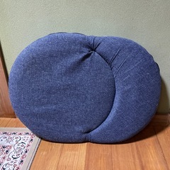 コンパクト座椅子の画像