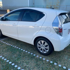 トヨタ アクア　平成26年式 予備車検2年付　低走行3.4万キロ　リサイクル料金などコミコミ　の画像