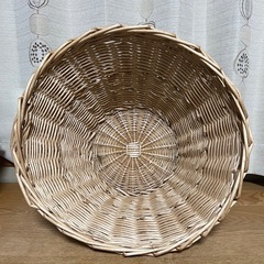 木のバスケットの画像