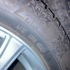 スタッドレスタイヤの画像