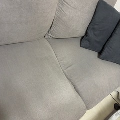 ソファー　グレー　カウチソファーの画像