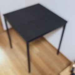 ダイニングテーブルの画像