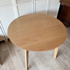 ナフコ バタフライテーブルの画像