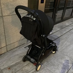超コンパクト🌟ブランドベビーカー🌟綺麗🔴肩掛けショルダー付でバッグみたいに持てますの画像