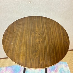 ラウンドてブルー
の画像