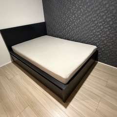 定価7万円 
IKEA  ベッド　マルム　MALM ベッドフレームの画像